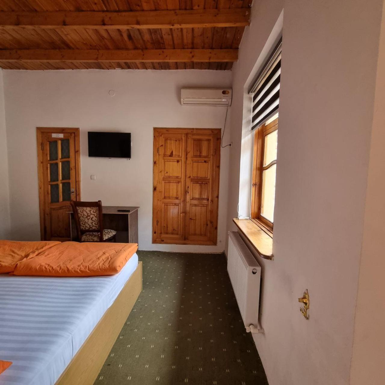 Sim Sim Hostel & Guest House Near The Church Samarkand Eksteriør billede