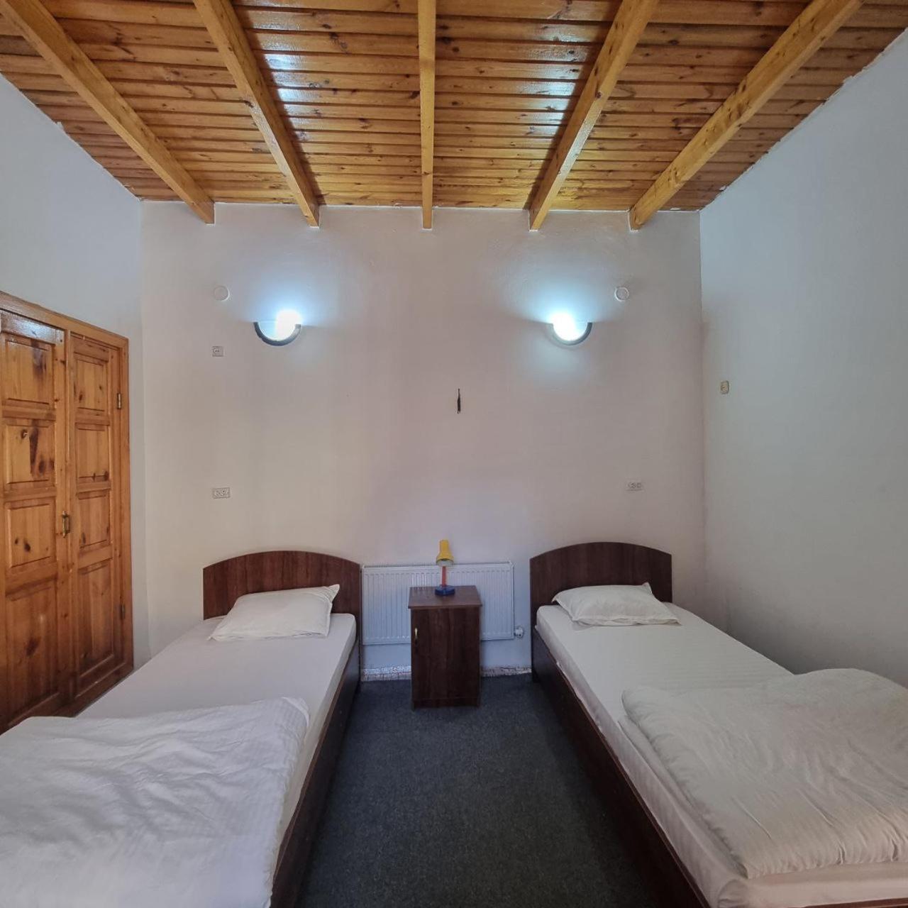 Sim Sim Hostel & Guest House Near The Church Samarkand Eksteriør billede