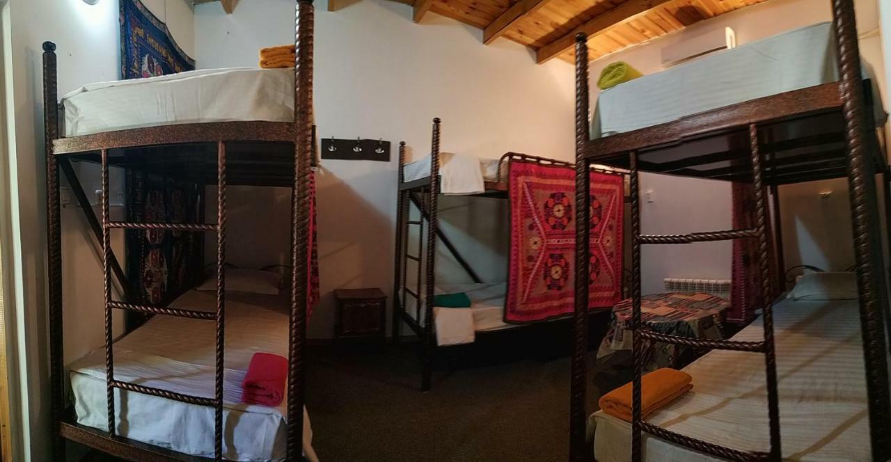 Sim Sim Hostel & Guest House Near The Church Samarkand Eksteriør billede